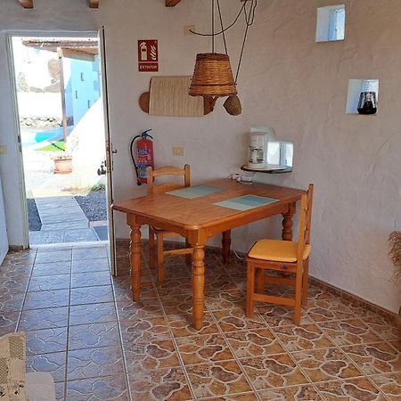 Inviting 1-Bedroom House 'Esquina' Finca Vistamar Salobre  Bagian luar foto